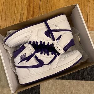 Nike White and Violet Sneakers